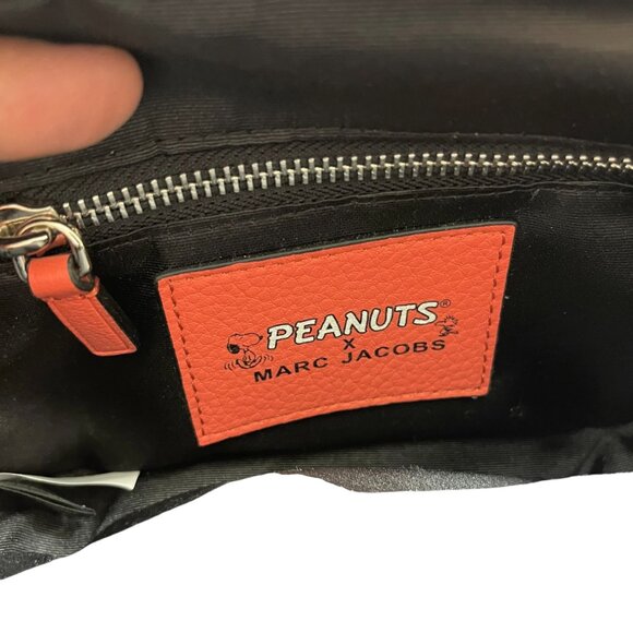 MARC JACOBS PEANUTS The Box 20 Snoopy Handbag Purse - Picture 4 of 9
